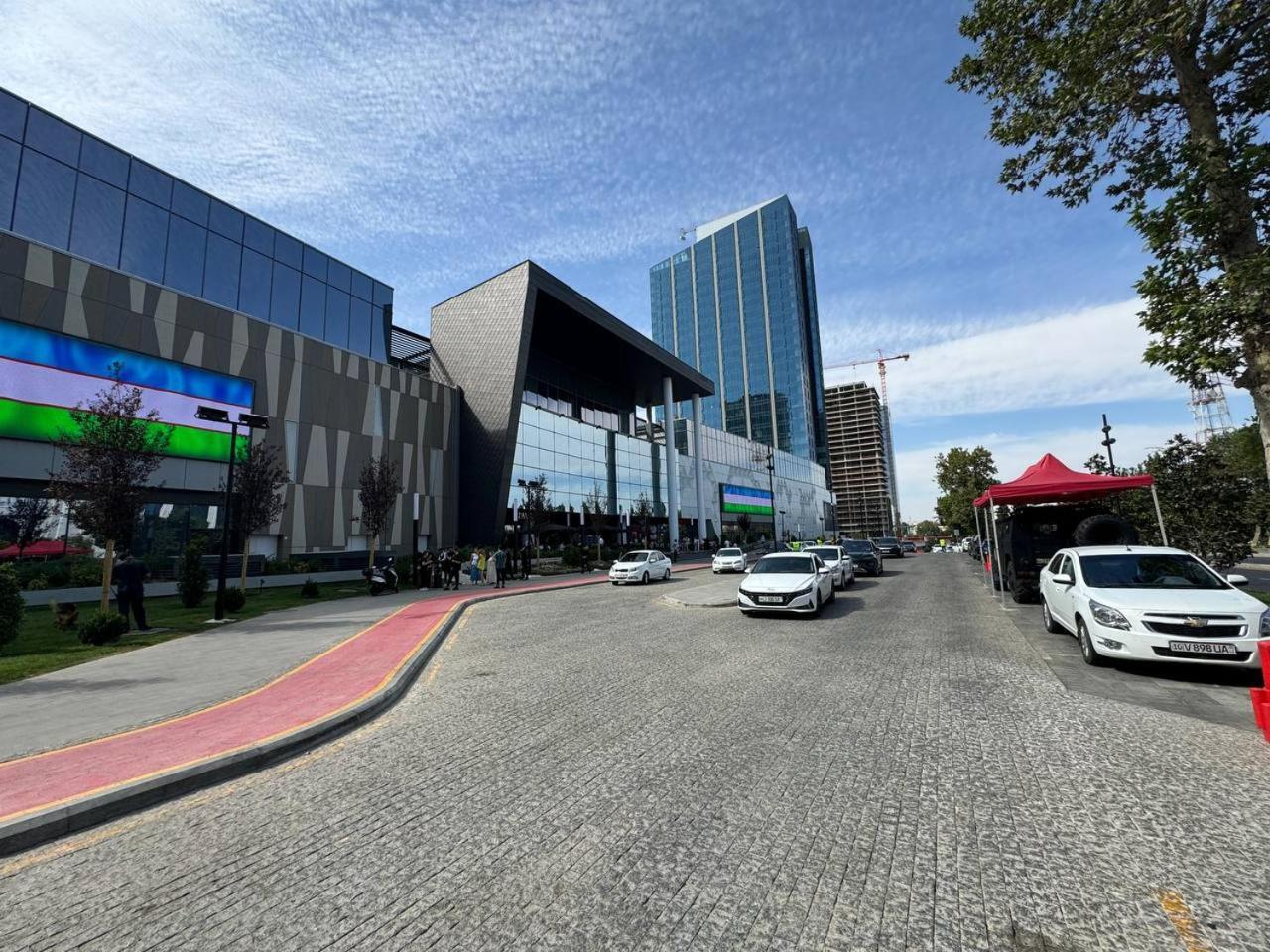 Abay Street- Tashkent City Center Eksteriør bilde