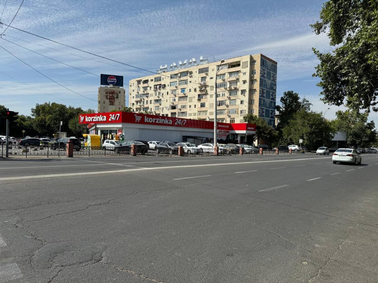 Abay Street- Tashkent City Center Eksteriør bilde